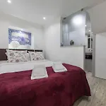 Alfama Lovely -