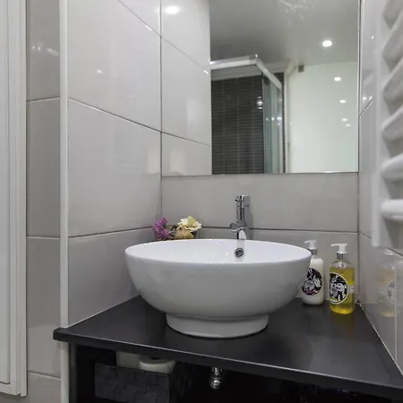 Panteao House In Alfama - With A/c Апартаменты Лиссабон