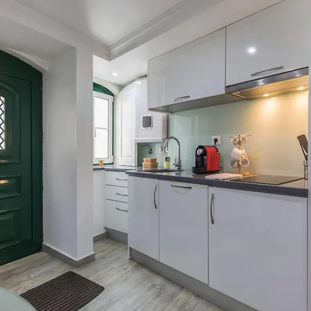 Panteao House In Alfama - With A/c Апартаменты