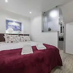 Alfama Lovely -